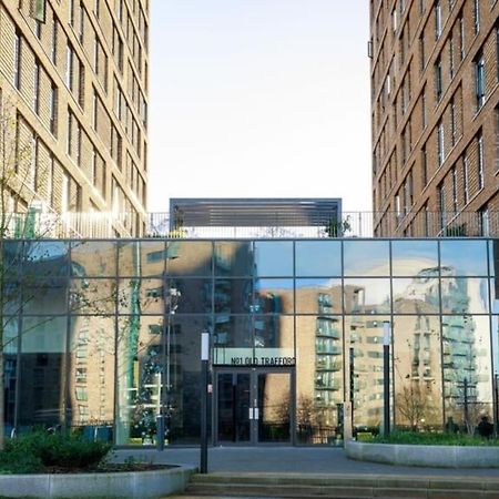 Modern Trafford 1Br Apartment-Free Parking-Cinema Room Manchester Bagian luar foto